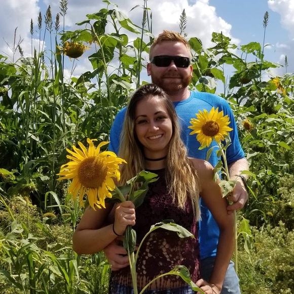 Meet your posher! - Picture 3 of 4